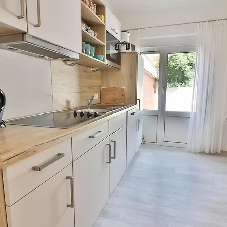 Apartment Haus Am Rosengarten - Robbe