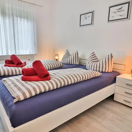 Apartment Haus Am Rosengarten - Robbe *