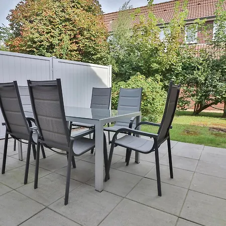 アパート Haus Am Rosengarten - Robbe