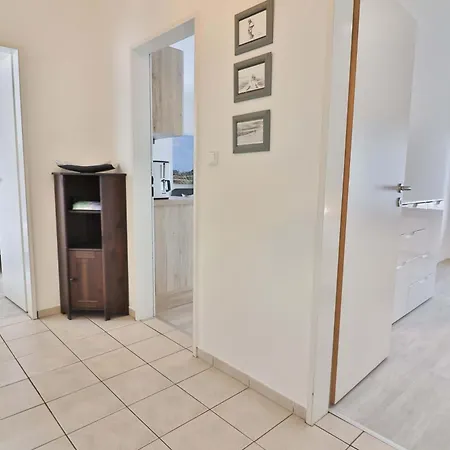 Haus Am Rosengarten - Robbe *